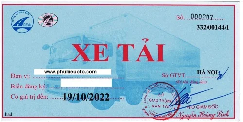 Phát hiện nhiều xe sử dụng phù hiệu giả để lưu hành trong dịp nghỉ lễ